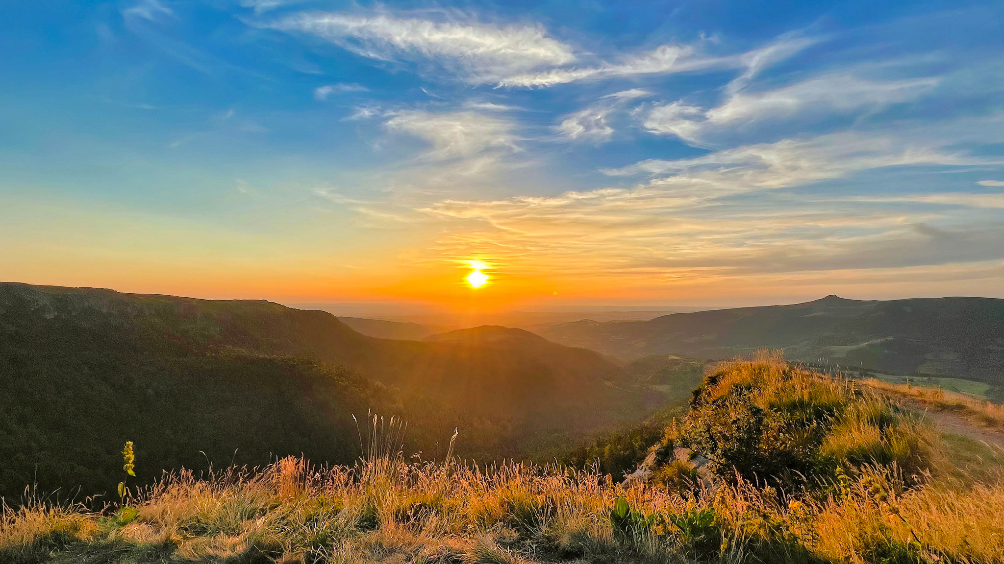 Sommet du Capucin : Coucher de Soleil sur la Banne d'Ordanche