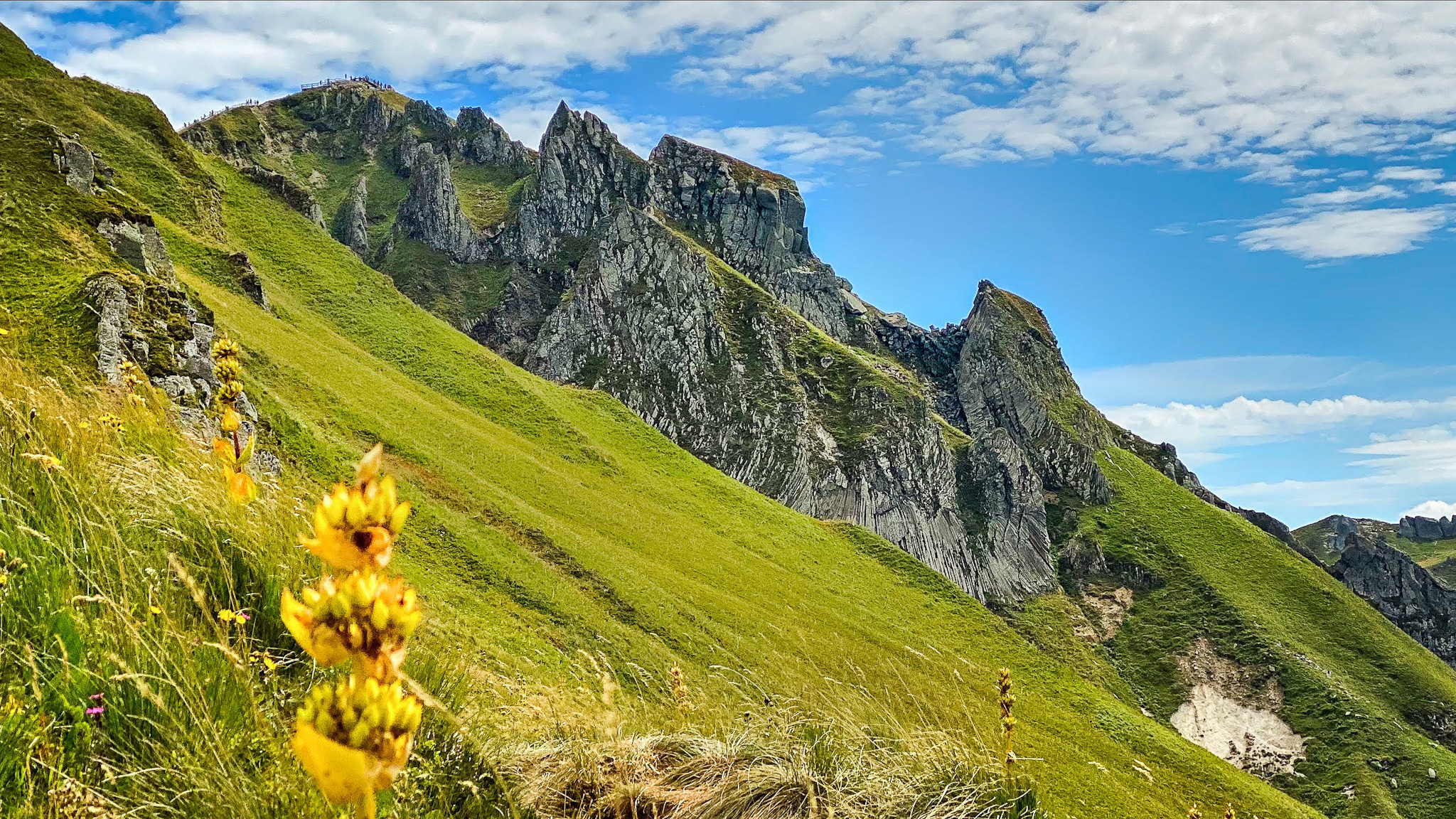 Aiguilles du Puy de Sancy : Symbole du Massif