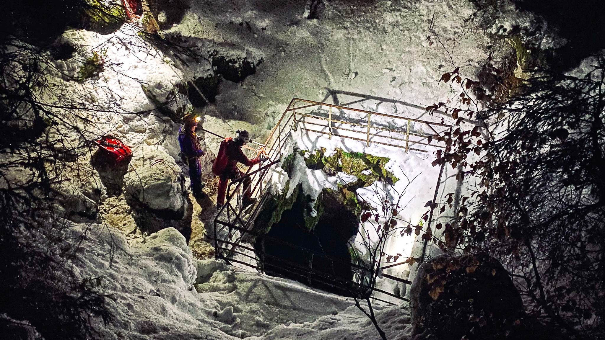 Le Gouffre de Soucy : Entrée vers un Monde Souterrain