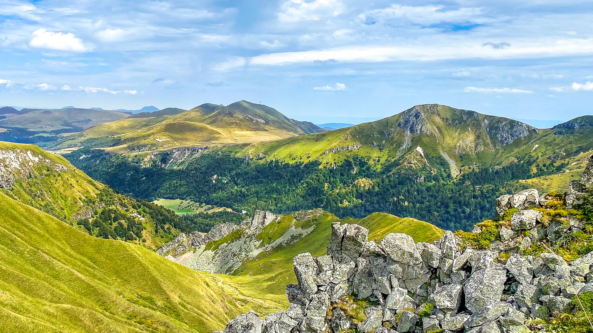 Val de Courre : Charme et Authenticite