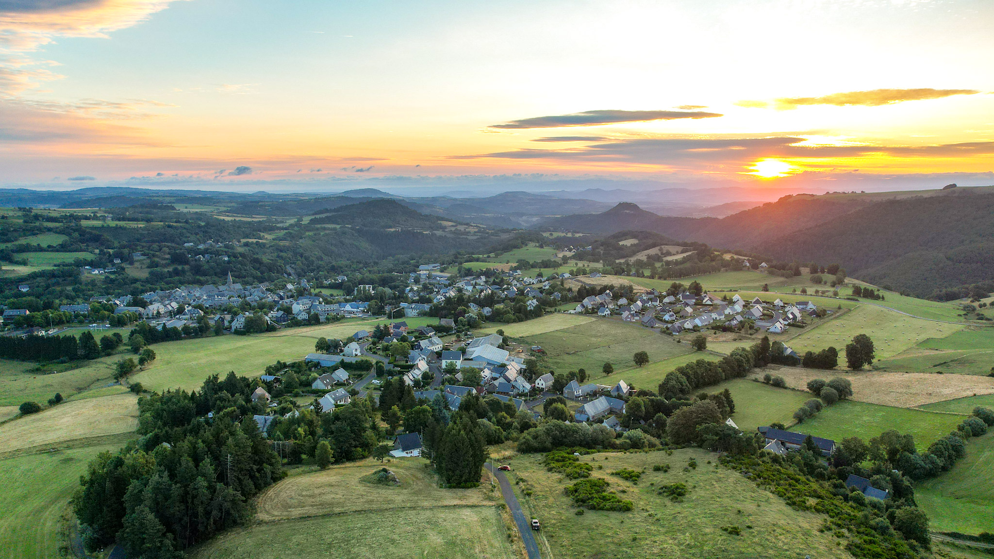 Besse-Saint-Anastaise : Réveil Doré