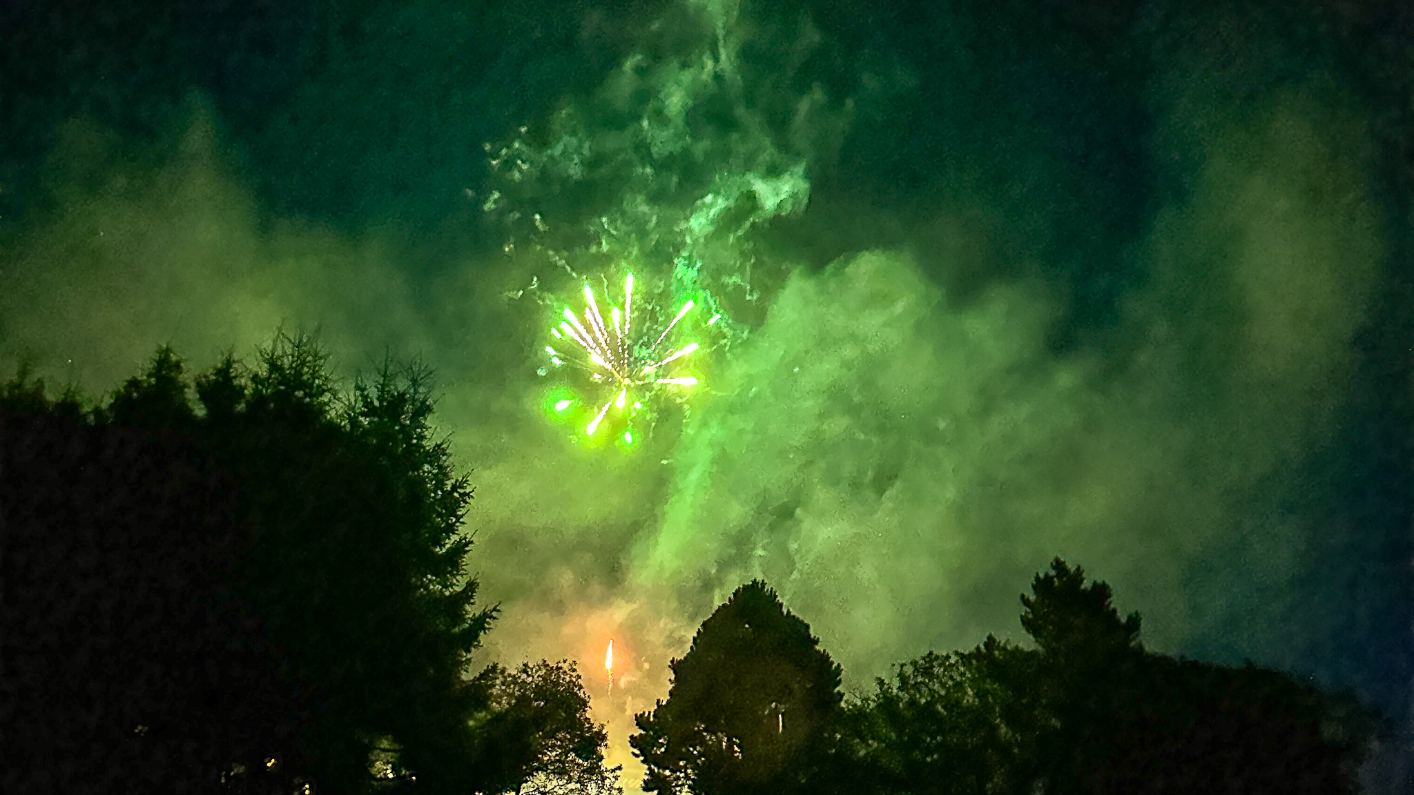 Feu d'Artifice Spectaculaire - Chalet Ma Cambuse Super Besse - Séjour Inoubliable