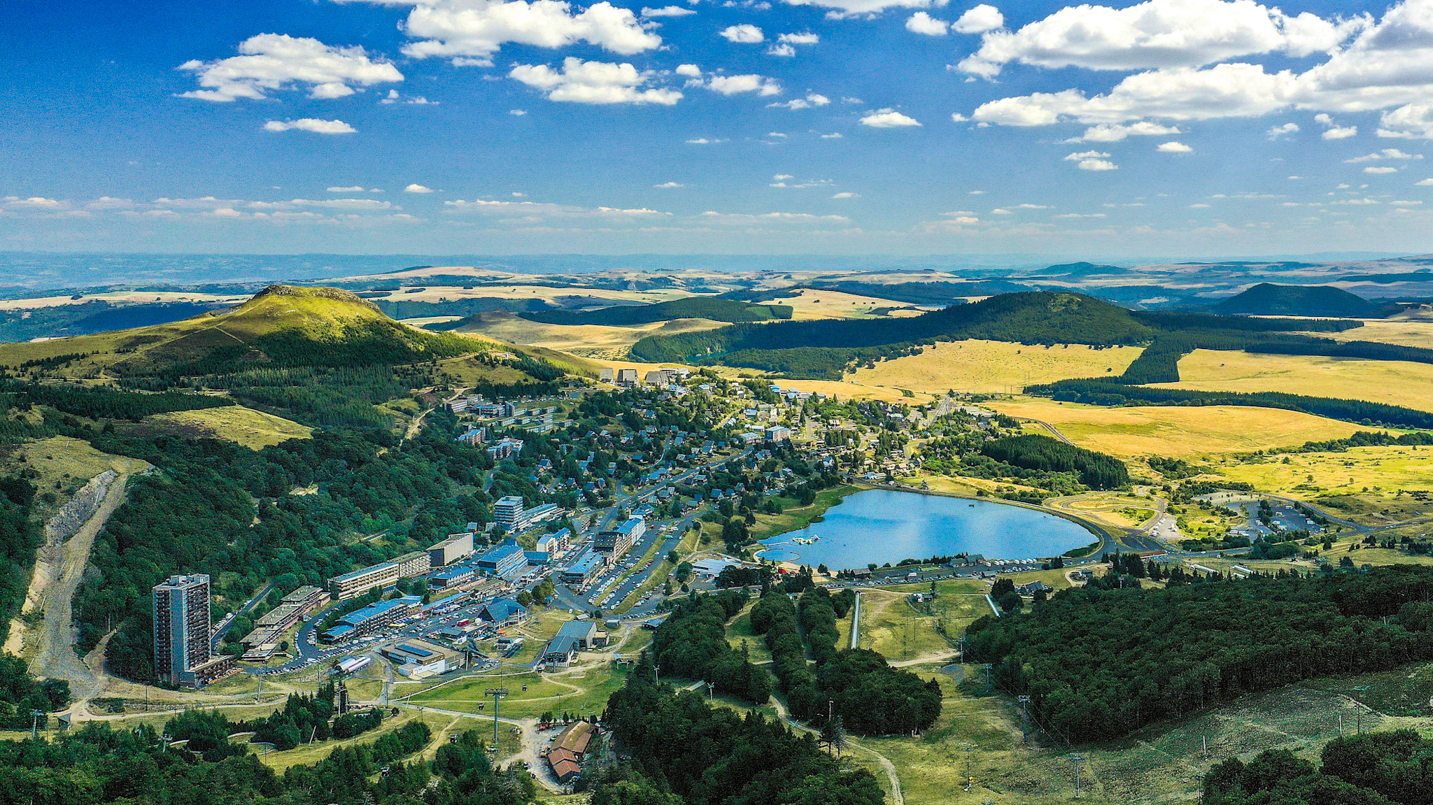 Super Besse : Météo Estivale - Soleil et Températures Douces