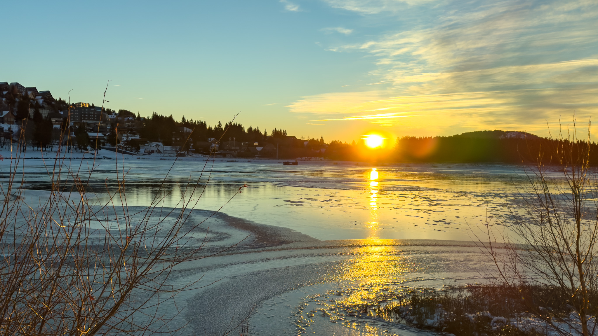 Super Besse : Aube Hivernale Dorée