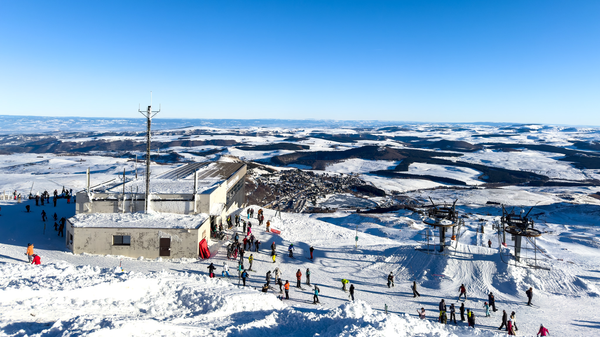 Super Besse : Arrivée du Téléphérique de la Perdrix, Début des Aventures