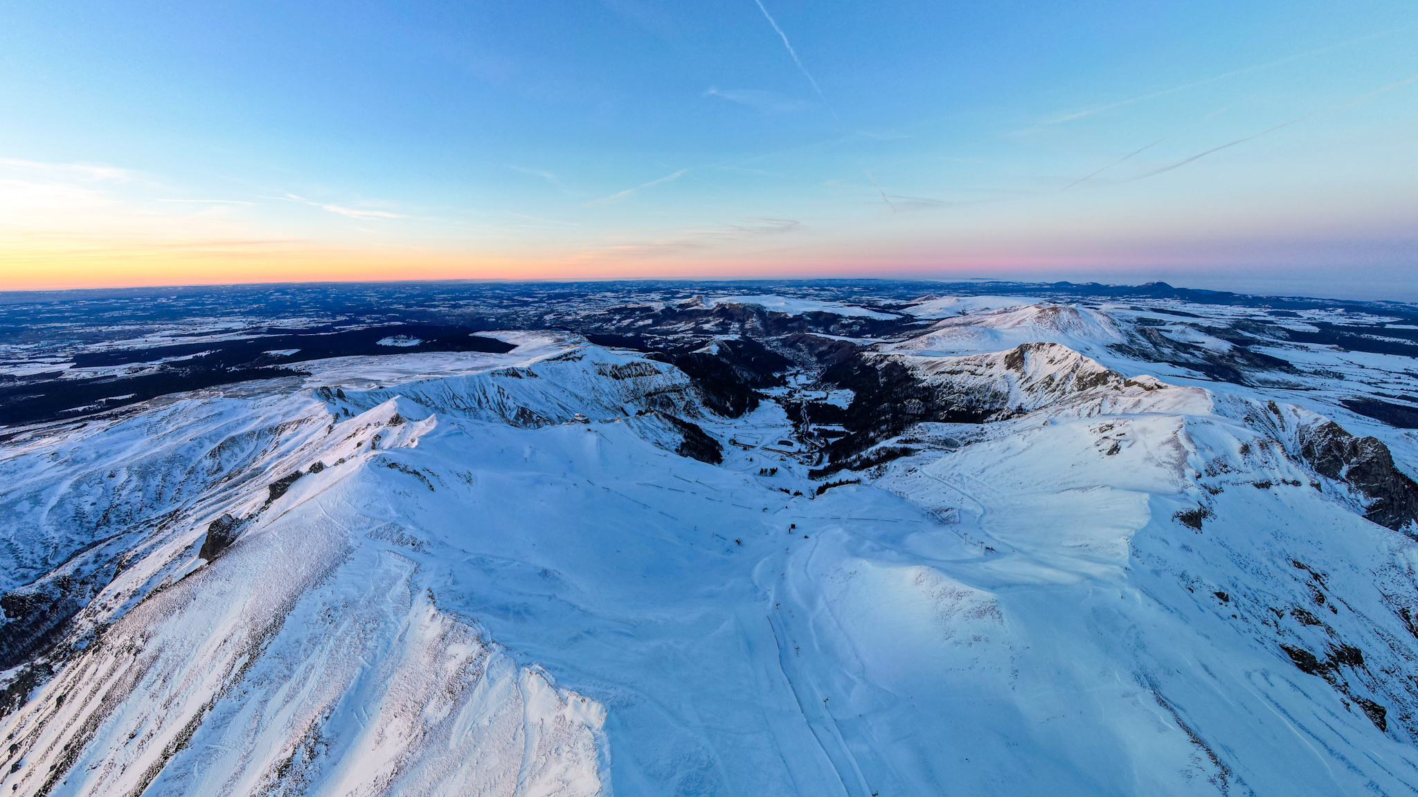 Massif des Monts Dore : Nature Sauvage et Majestueuse