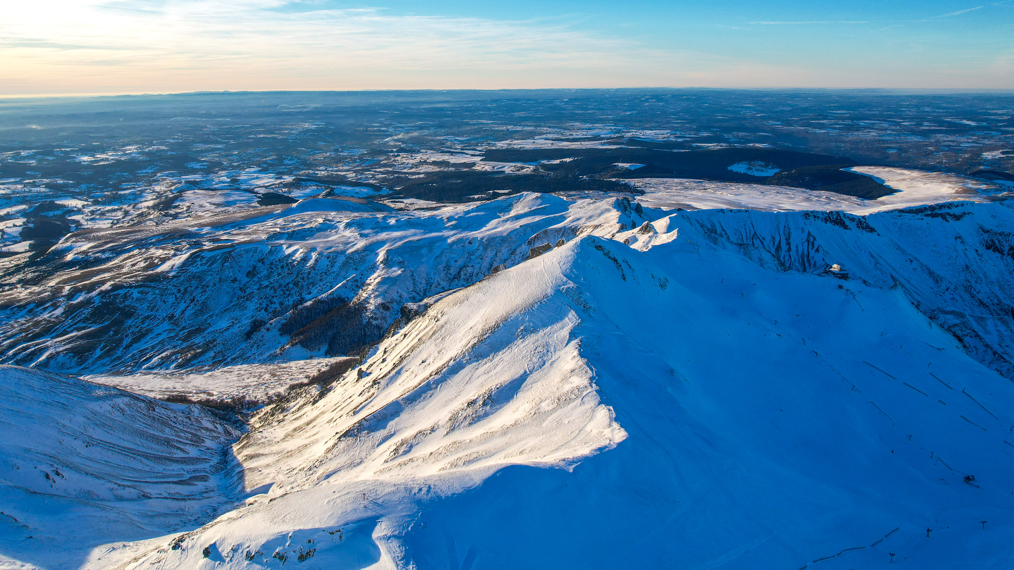 Puy de Sancy : Découverte du Sommet et de la Vallée de la Fontaine Salée