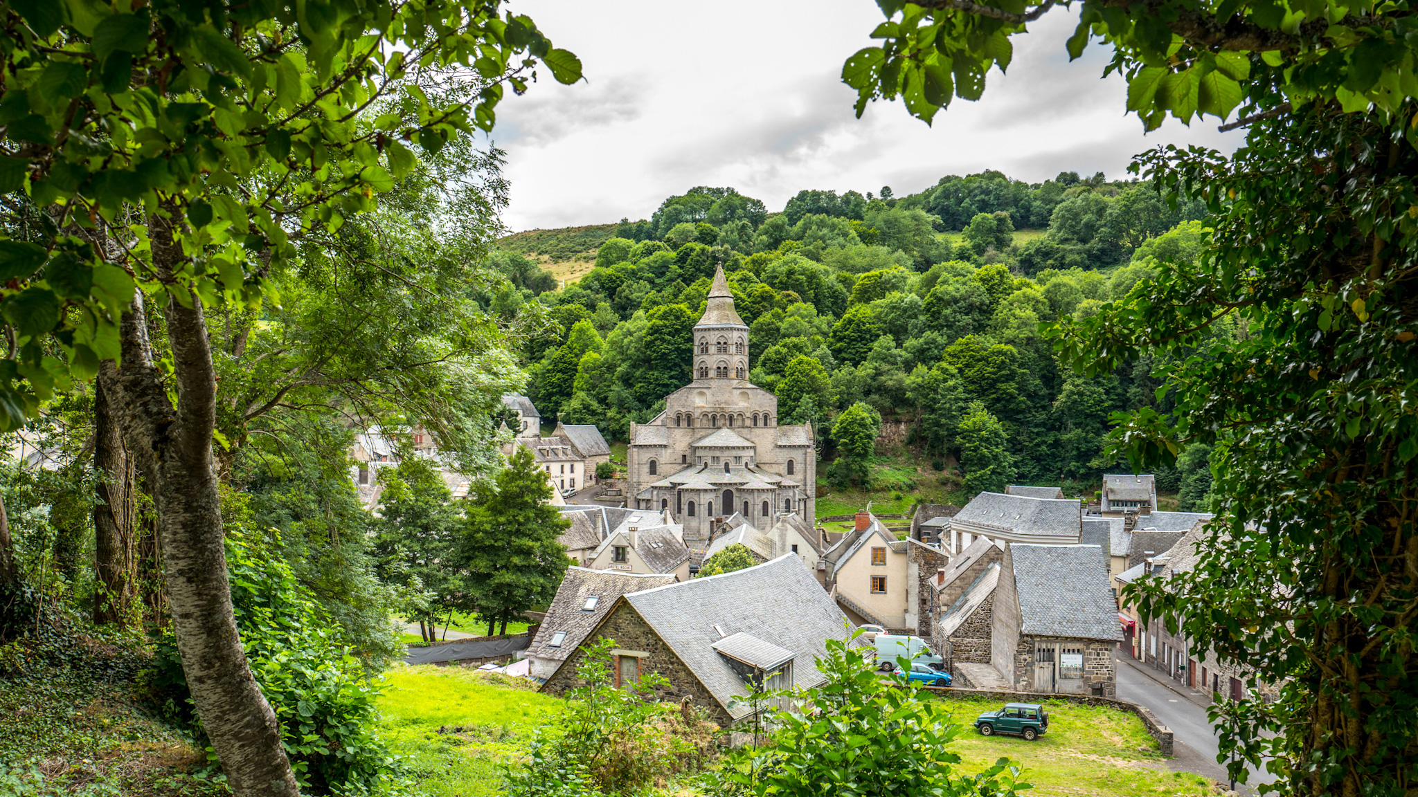 GR®30 : De Orcival au Lac d'Aydat, Un Sentier Panoramique