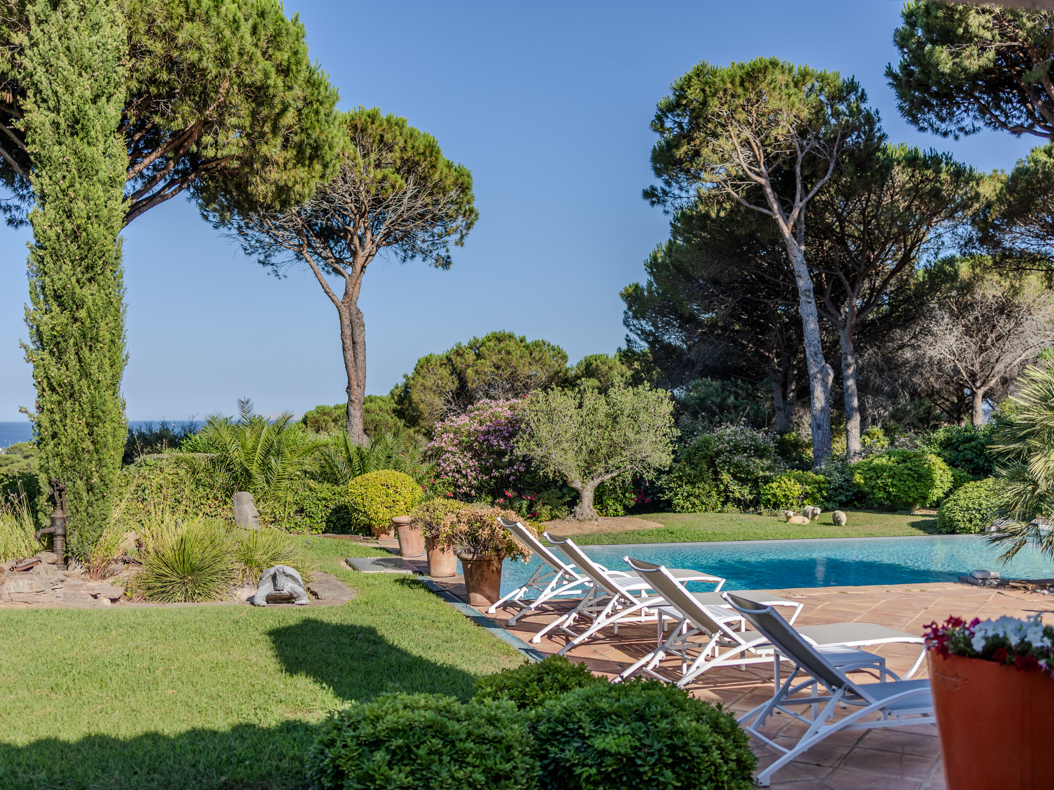 Villa avec un jardin de 3000m2 à Sainte Maxime